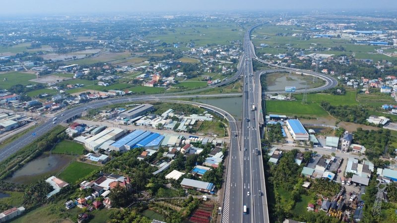 vanh-dai-3-tp-hcm-tang-toc-ve-dich-can-canh-cong-truong-soi-dong-mo-rong-khong-gian-phat-trien-lien-vung 3-0